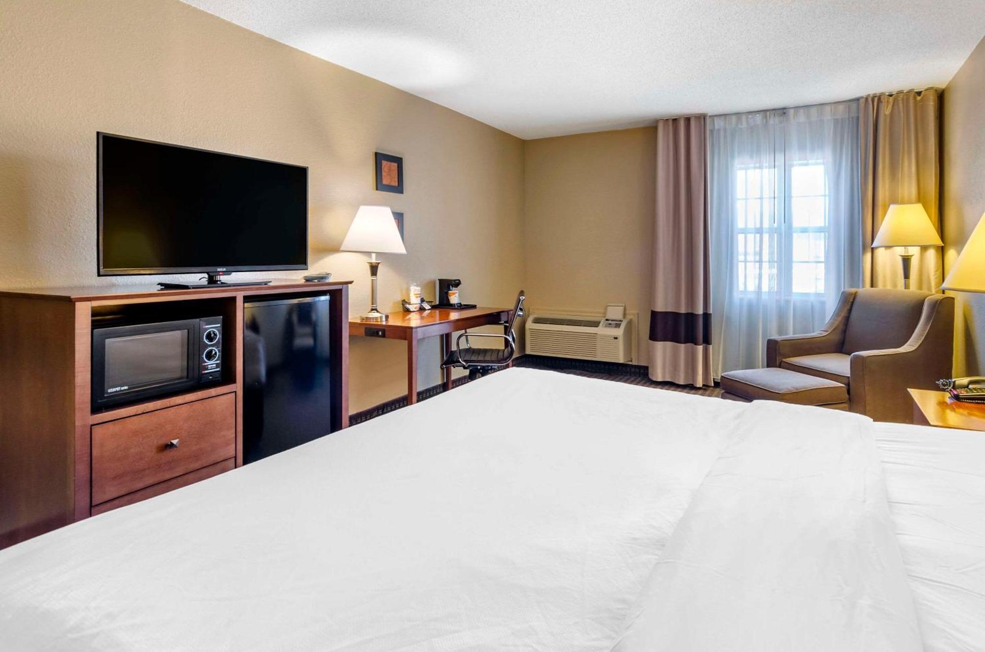 Comfort Inn & Suites Raphine - Lexington Near I-81 And I-64 Exterior foto